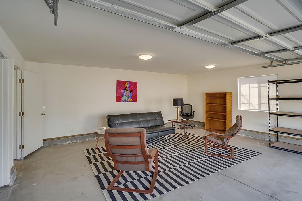 2134 El Sereno Avenue Altadena, CA 91001