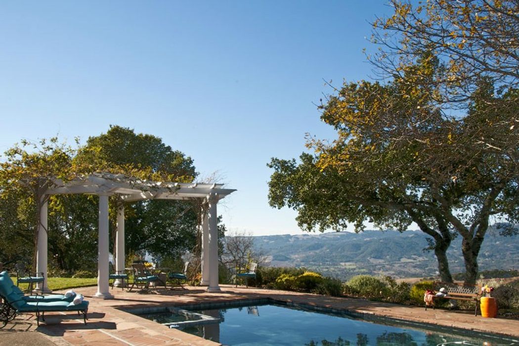 17410 Norrbom Road, Sonoma, CA 95476 Sotheby's International Realty, Inc.