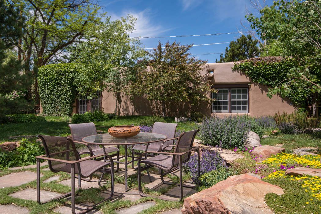 540 Canyon Road, Santa Fe, NM 87501 Sotheby's International Realty, Inc.