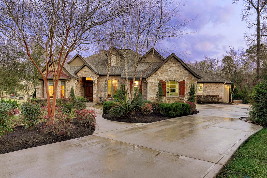 36903 Edgewater Drive, Pinehurst, TX 77362 Martha Turner Sotheby's