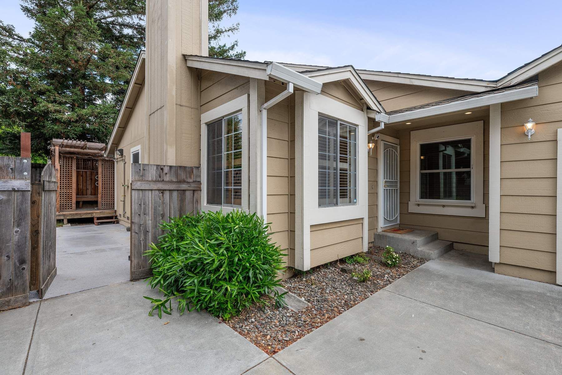 612 Maria Drive, Petaluma, CA 94954