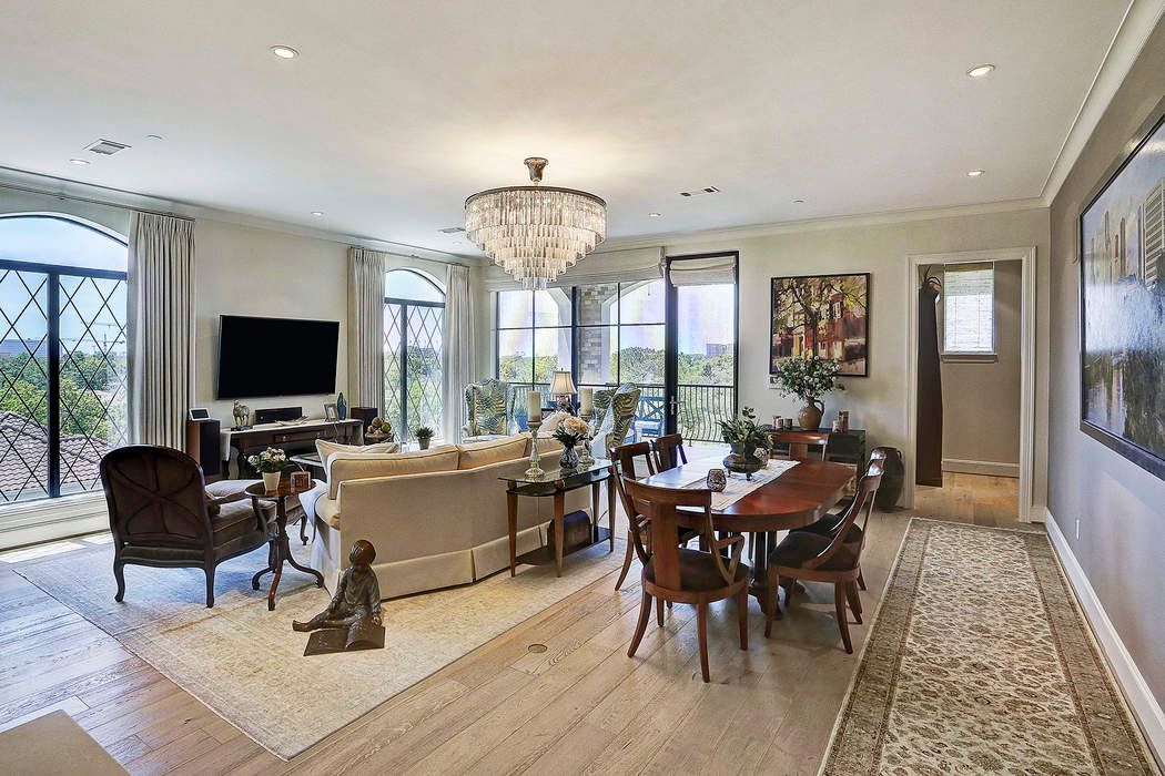1742 Sunset Boulevard Unit 502 Houston Tx 77005 Sotheby S