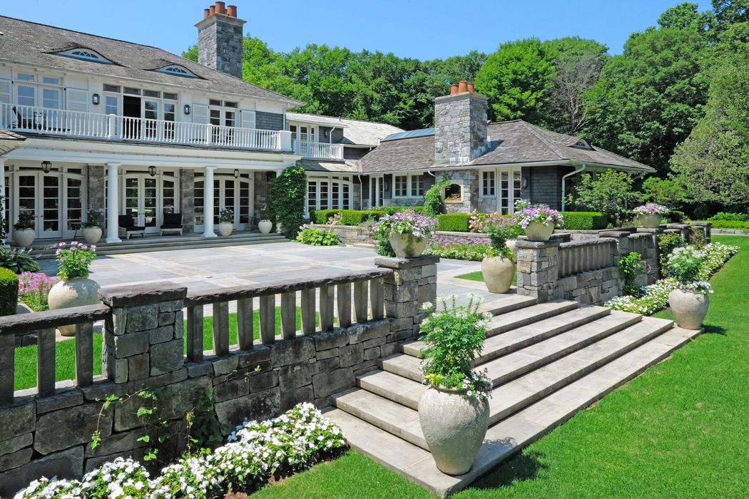 105 Conyers Farm Drive, Greenwich, CT 06831 Sotheby's International