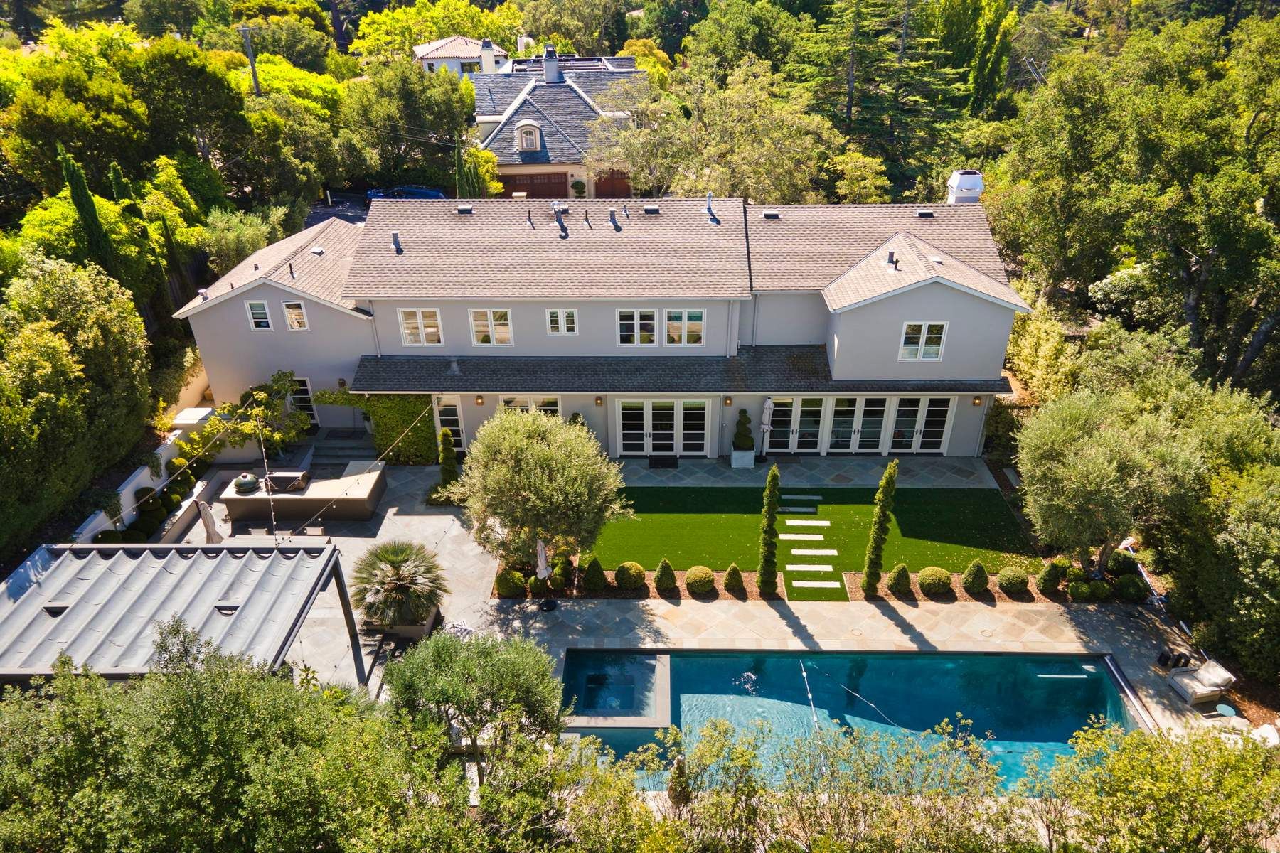 1048 Whitwell Road