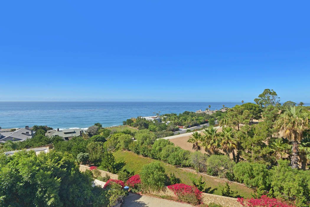11409 Tongareva Street, Malibu, CA 90265 Sotheby's International