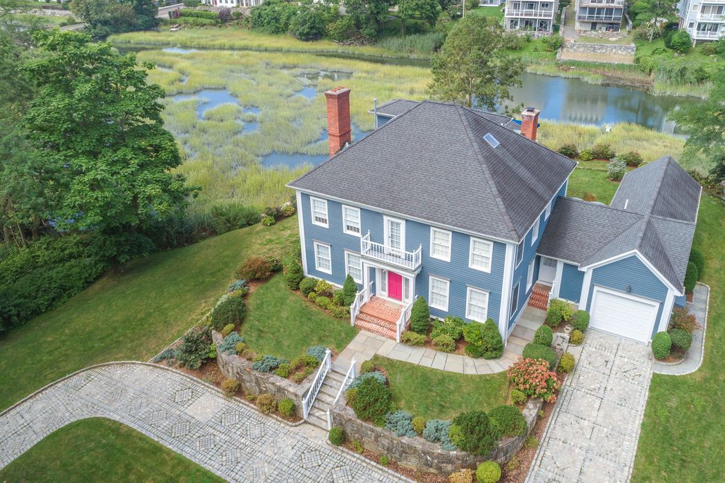 88 Indian Harbor Drive, Greenwich, CT 06830 Sotheby's International