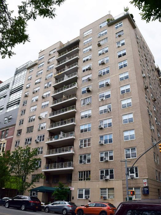 110 East End Avenue 8B, New York, NY 10028 Sotheby's International