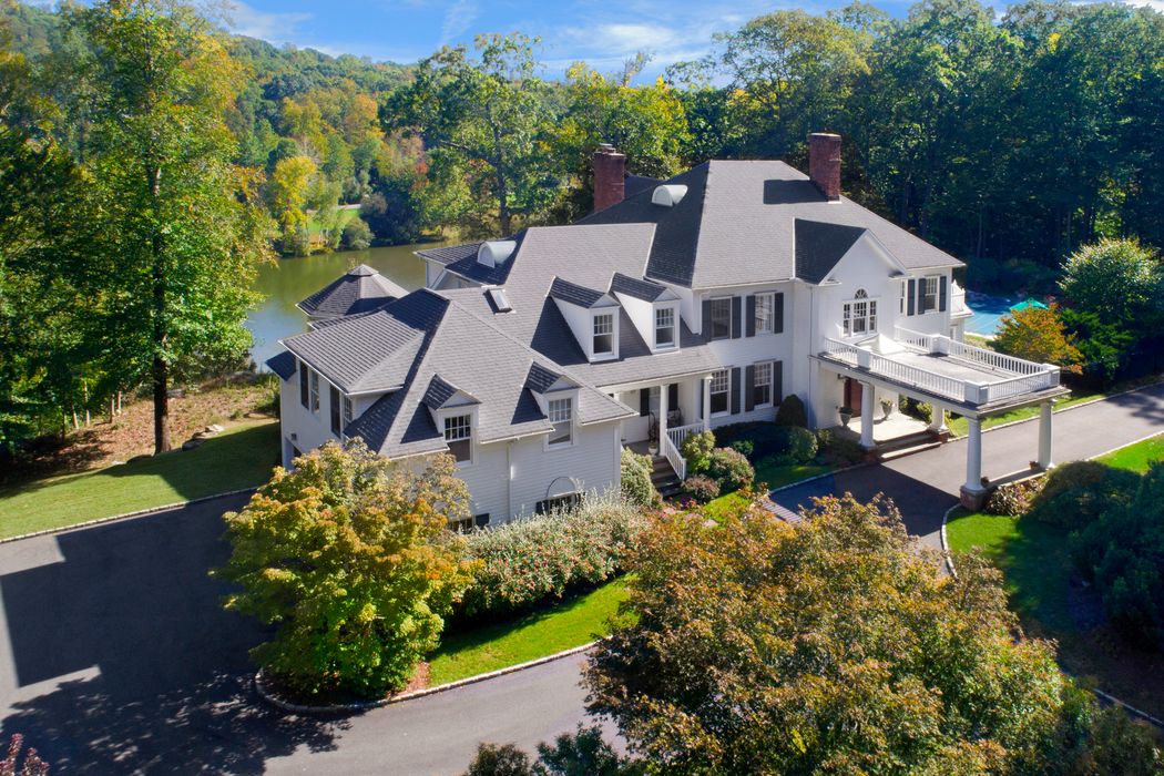 57 Partridge Hollow Road, Greenwich, CT 06831 Sotheby's International