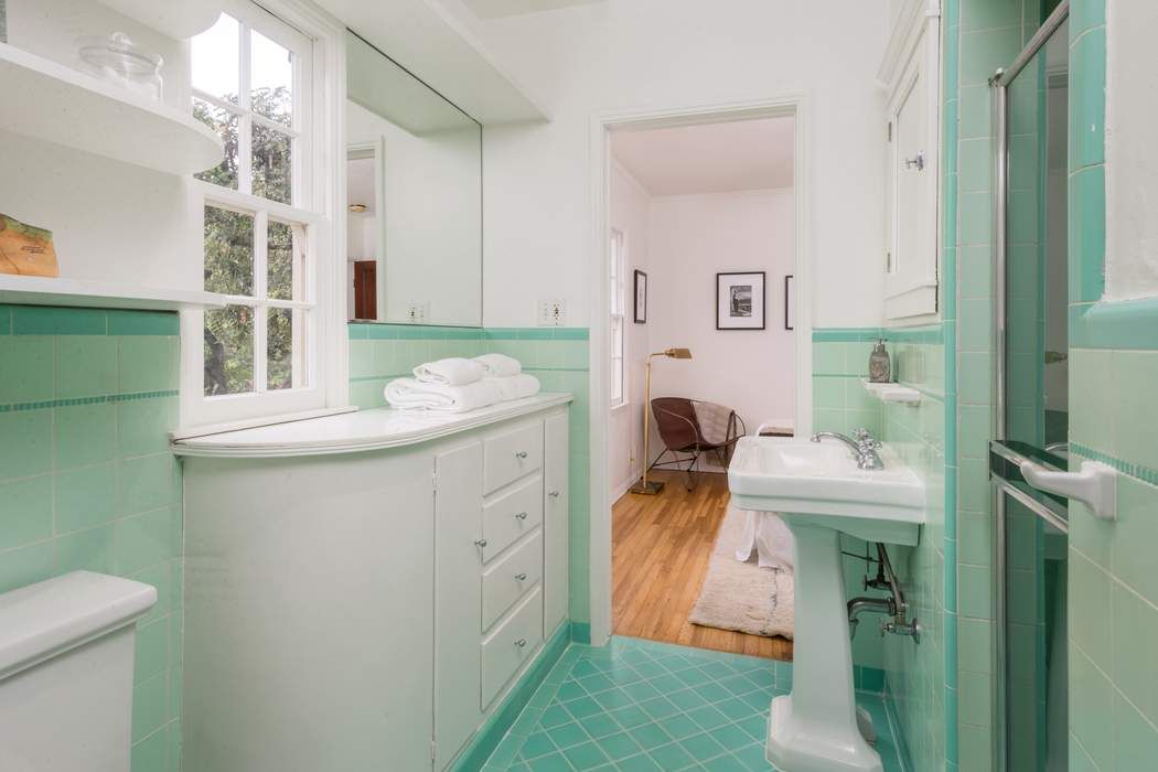 2763 Outpost Drive Los Angeles, CA 90068