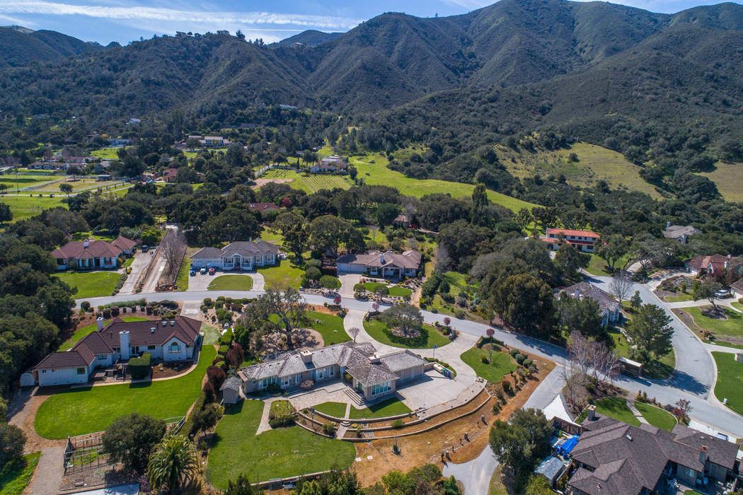 19550 Redding Drive, Salinas, CA 93908 Sotheby's International Realty