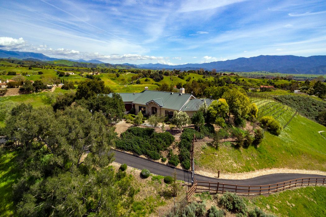 2840 Montecielo Drive, Santa Ynez, CA 93460 Sotheby's International