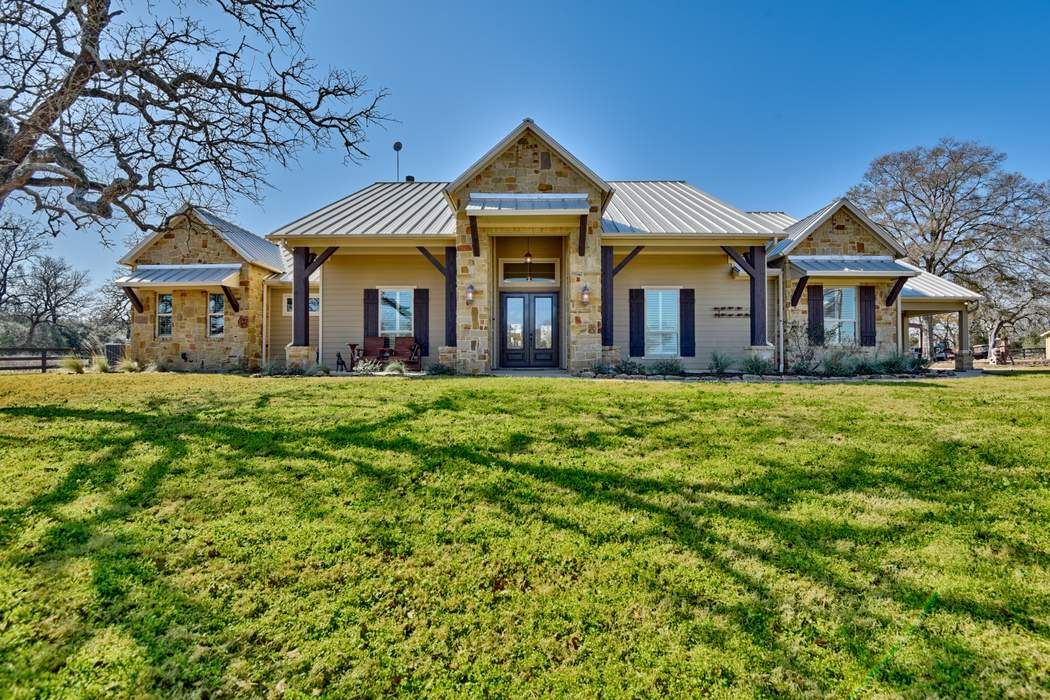 3745 Kuykendall Road, Bellville, TX 77418