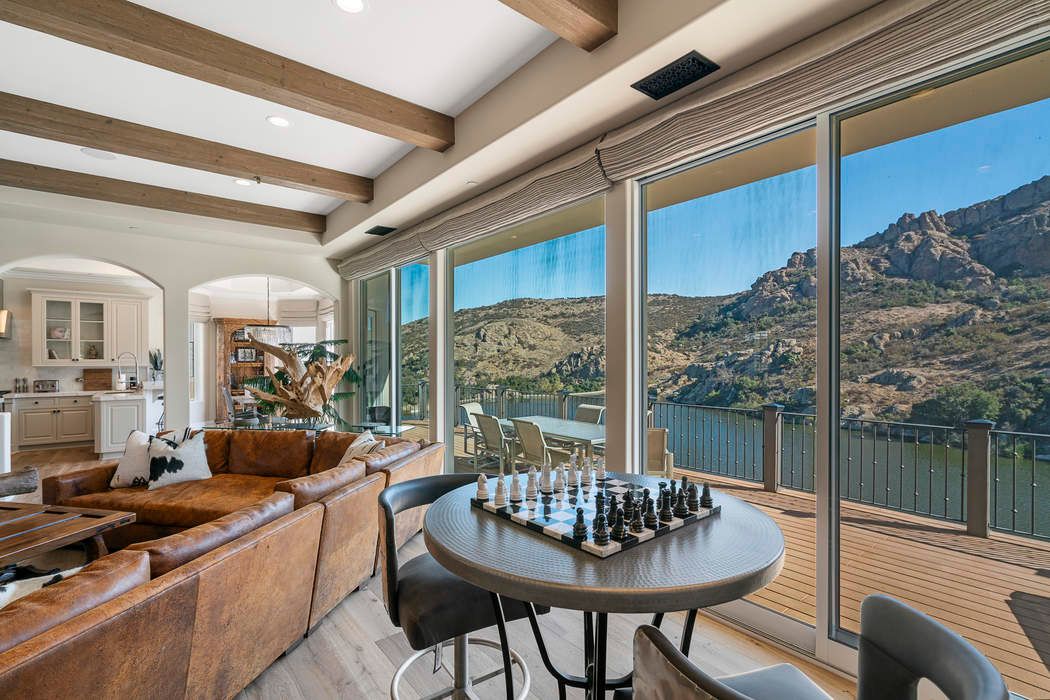 2102 Trentham Road, Lake Sherwood, CA 91361 Sotheby's International