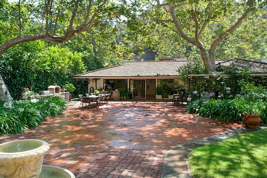 1645 Rd, Bel Air, CA 90077 Sotheby's International Realty, Inc.