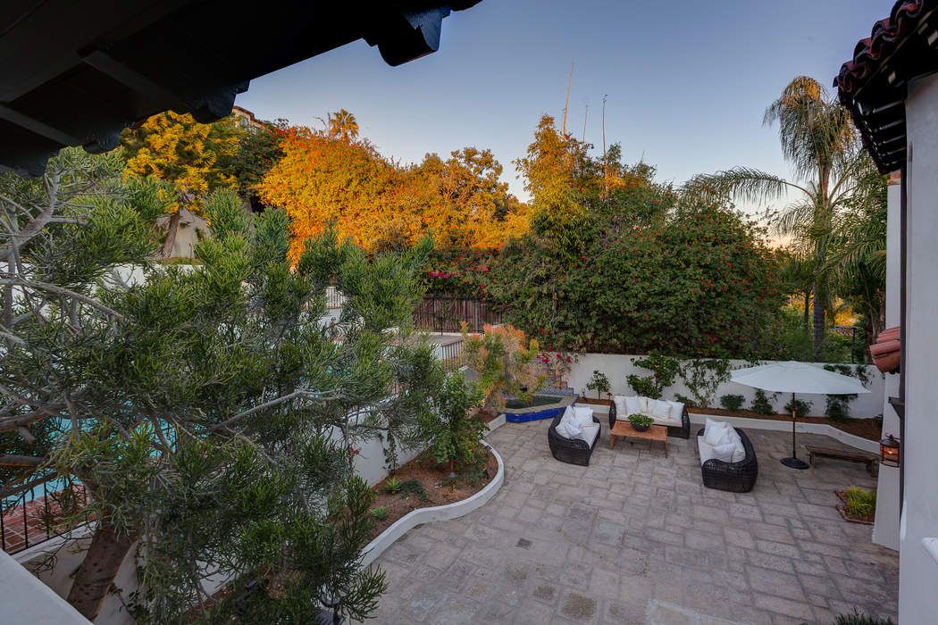 4447 Cromwell Avenue, Los Angeles, CA 90027 Sotheby's International