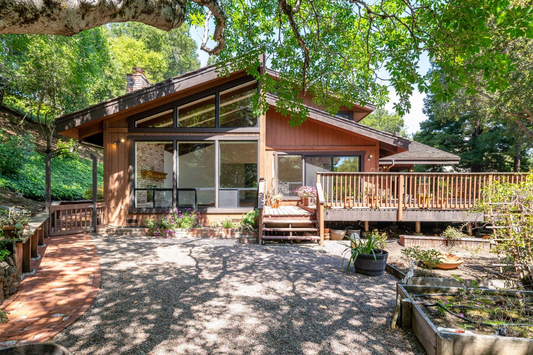 40 Bluebell Ln