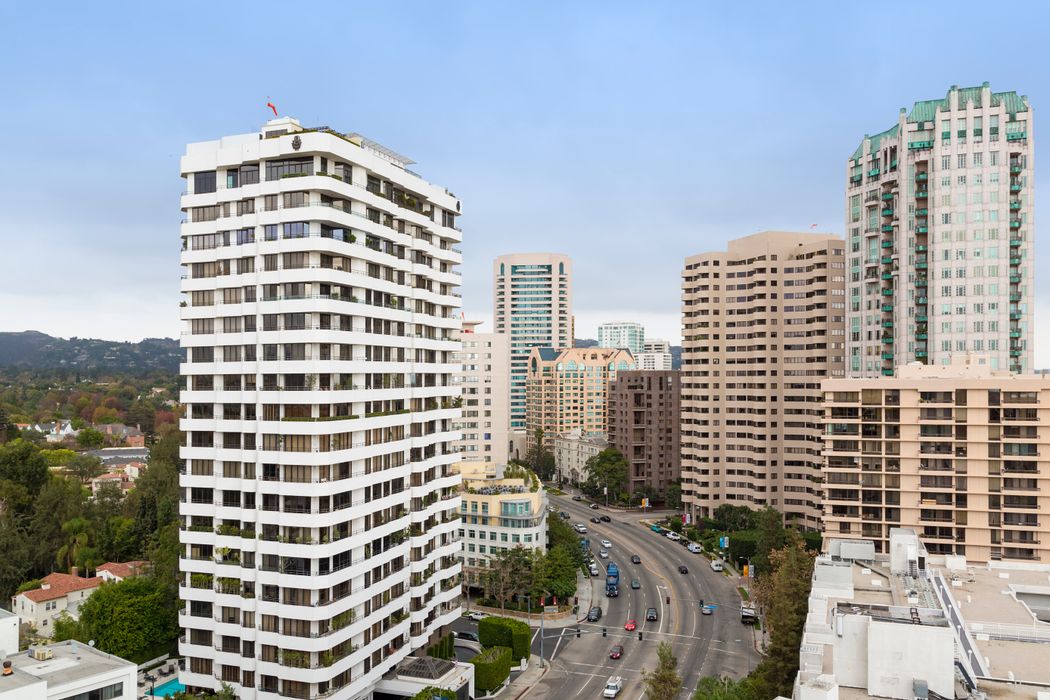 10660 Wilshire Boulevard 1706 Los Angeles, CA 90024 Sotheby's