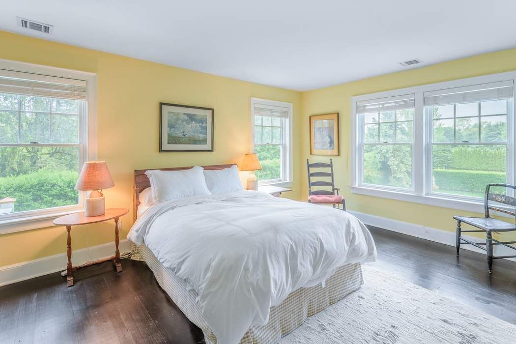 217 Windmill Lane, Southampton, NY 11968 Sotheby's International