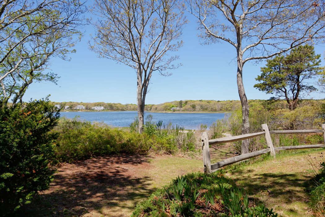 43 Bournes Pond Road, East Falmouth, MA 02536 Sotheby's International