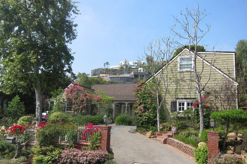 1395 N Doheny Drive, Los Angeles, CA 90069 Sotheby's International Realty, Inc.