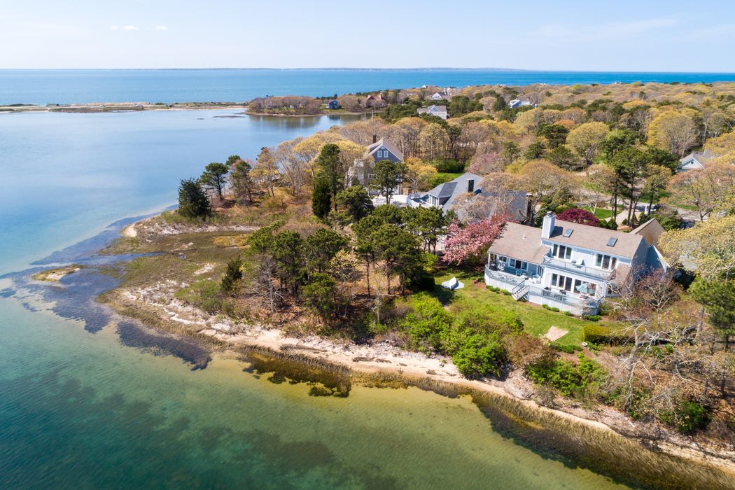 55 Moonpenny Lane, East Falmouth, MA 02536 Sotheby's International