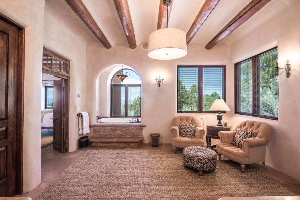 1062 Sierra Del Norte, Santa Fe, NM 87501 Sotheby's International