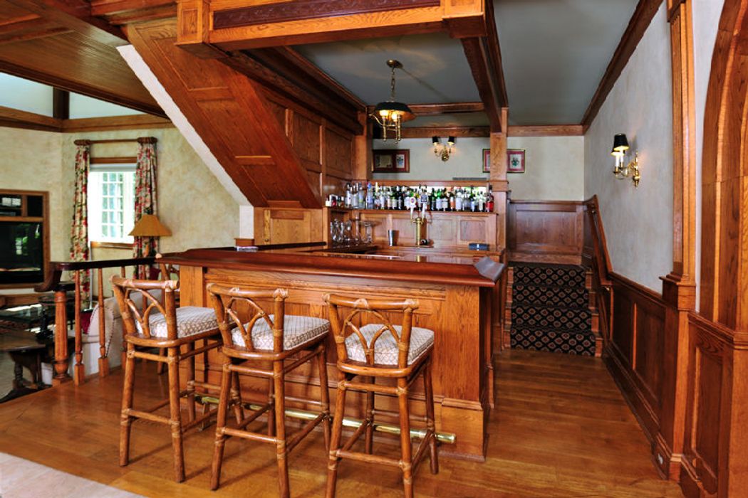 2 Walsh Lane, Greenwich, CT 06830 Sotheby's International Realty, Inc.