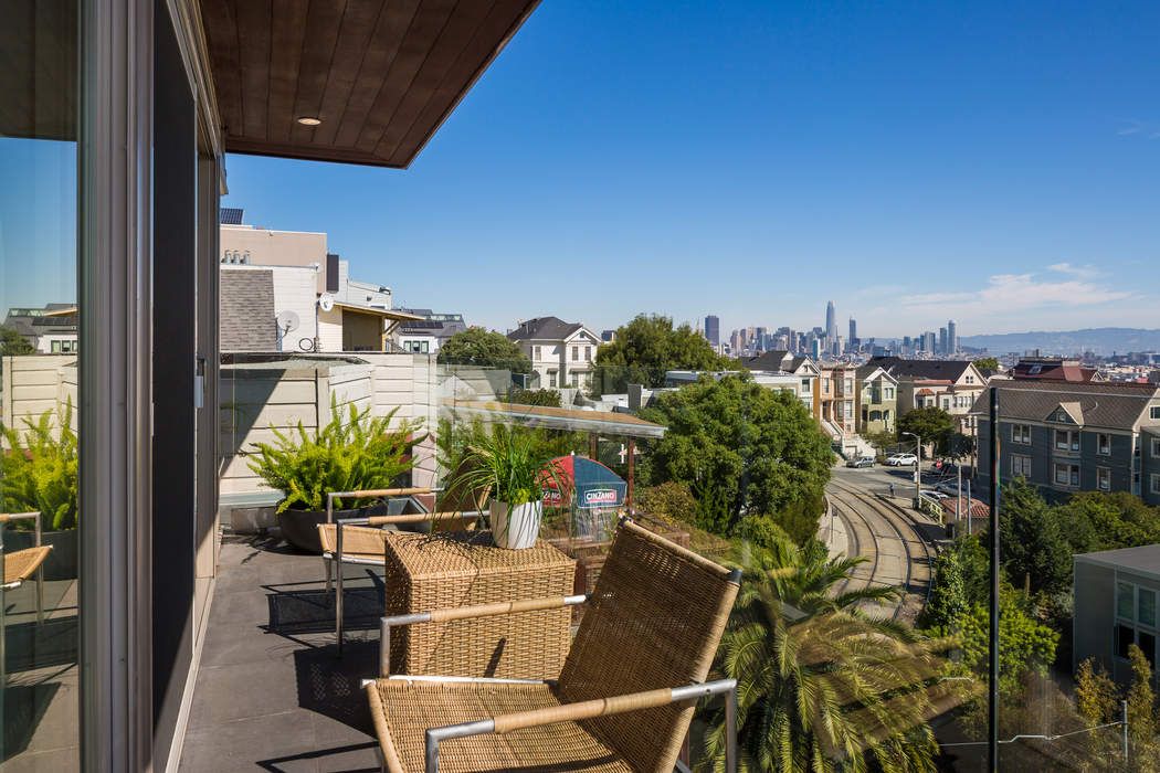 Chic Dolores Heights Penthouse San Francisco, CA 94114 Sotheby's International Realty, Inc.