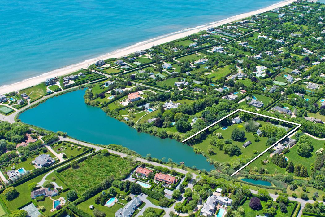 90 Wyandanch Lane, Southampton, NY 11968 Sotheby's International