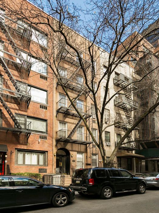 329 East 52nd Street New York, NY 10022 Sotheby's International