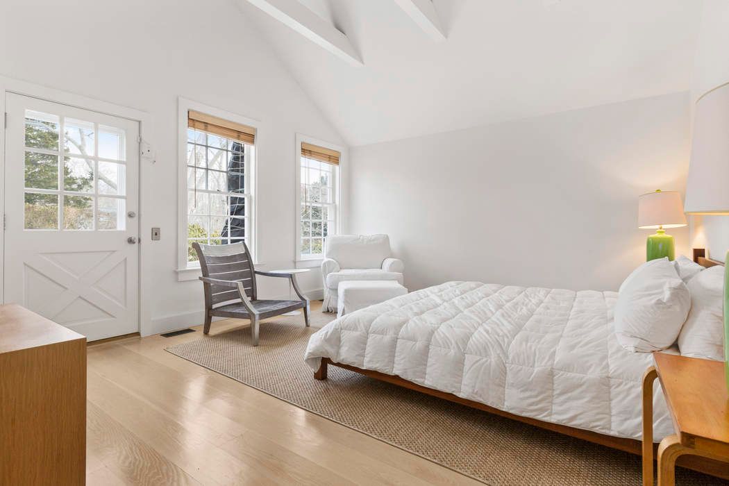 Bridgehampton Village South Bridgehampton, NY 11932 Sotheby's