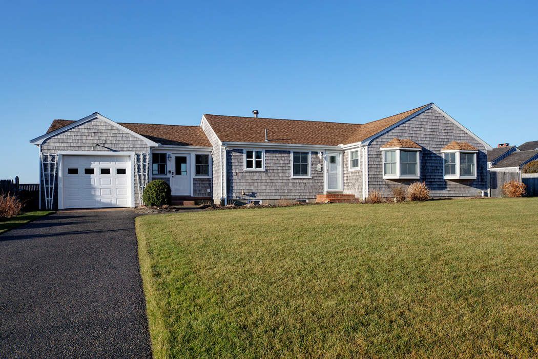 142 Bay Shore Drive, North Falmouth, MA 02556 Sotheby's International Realty, Inc.