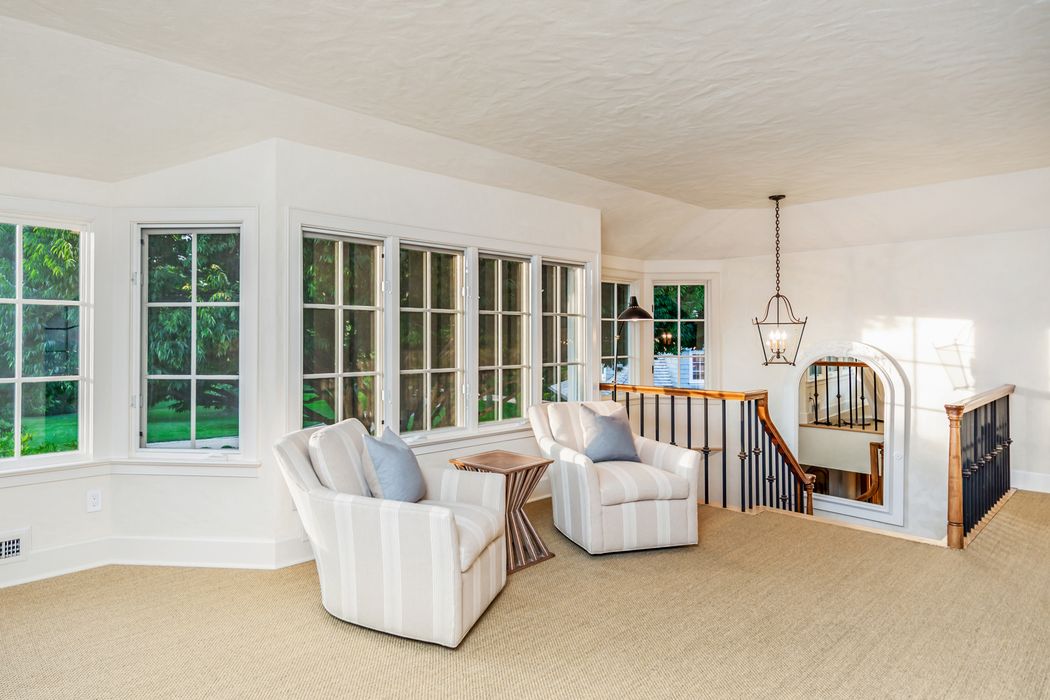 32 Windmill Lane, East Hampton, NY 11937 Sotheby's International