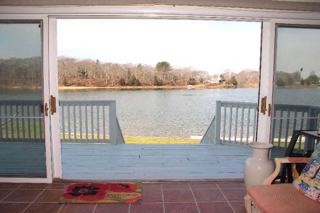 4 Doris Lane, North Sea, NY 11968 Sotheby's International Realty, Inc.