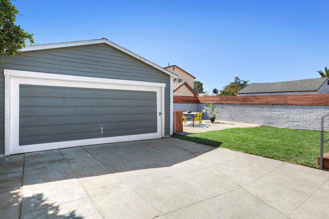 1820 West 41st Place, Los Angeles, CA 90062 Sotheby's International