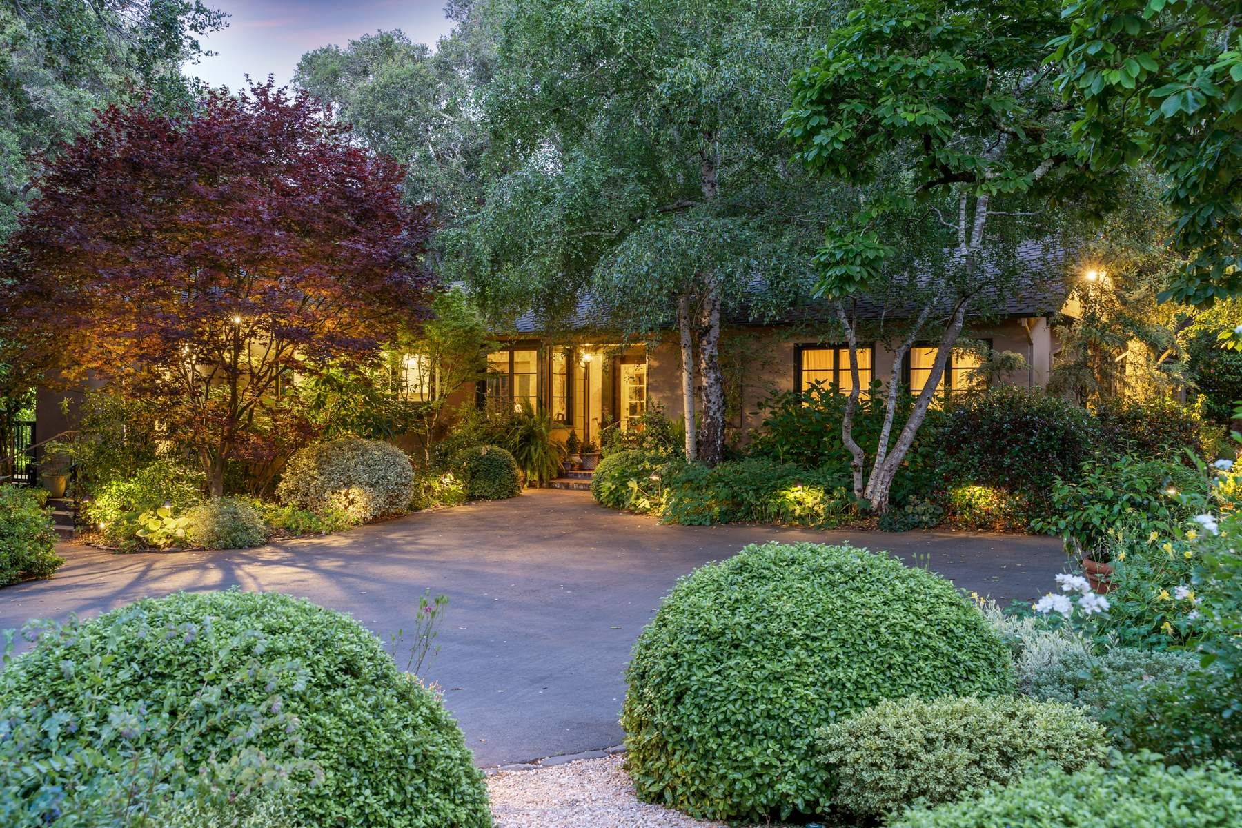 585 El Cerrito Avenue