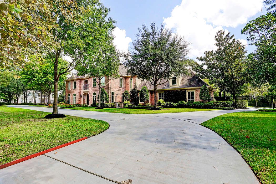 homes for sale in piney point village houston tx