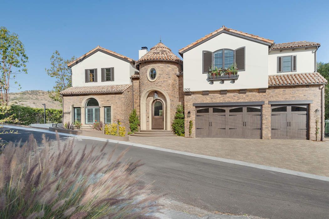 2102 Trentham Road, Lake Sherwood, CA 91361 Sotheby's International