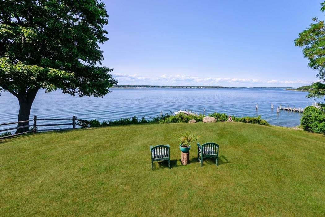27 Shore Road, Shelter Island, NY 11965 Sotheby's International