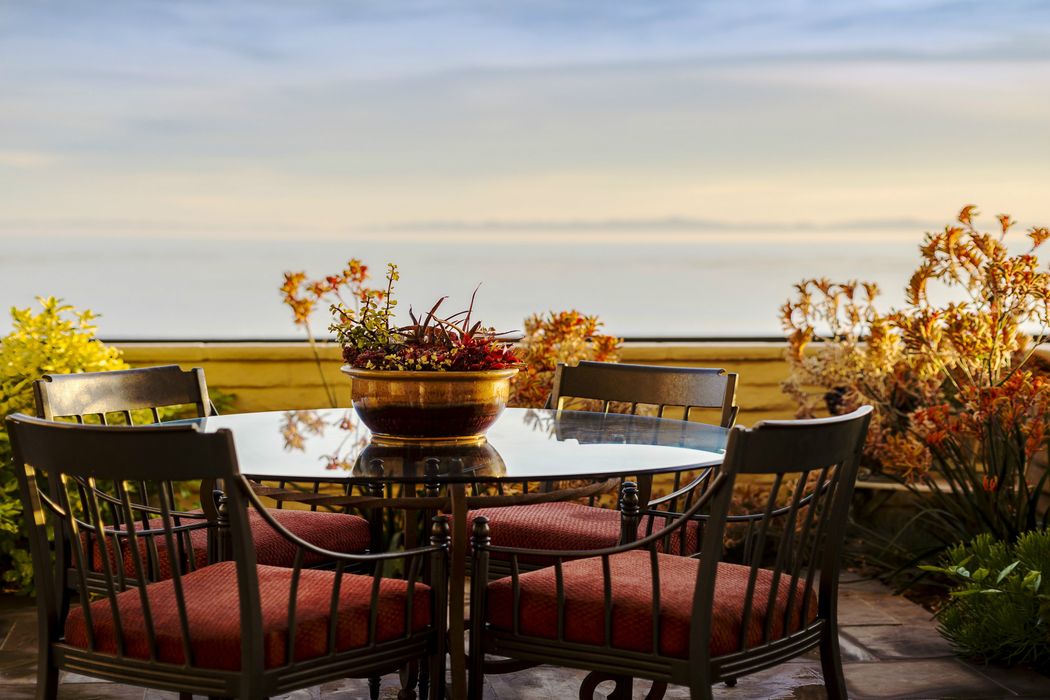 Beachfront Bonnymede Santa Barbara, CA 93108 Sotheby's International