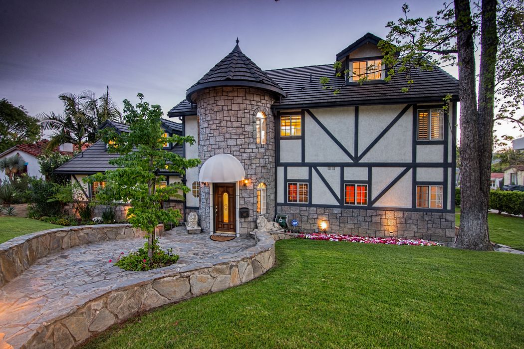 932 West Road, Glendale, CA 91202 Sotheby's International