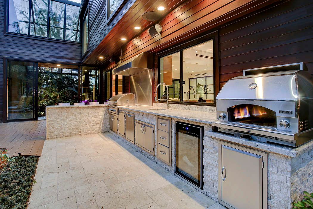 9 Farnham Park Drive, Houston, TX 77024 Martha Turner Sotheby's