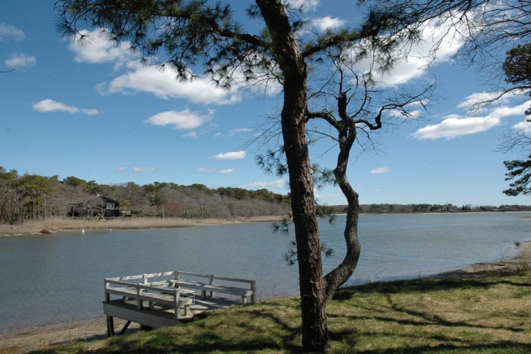 Gorgeous Setting on Georgica Pond East Hampton, NY 11937 | Sotheby's