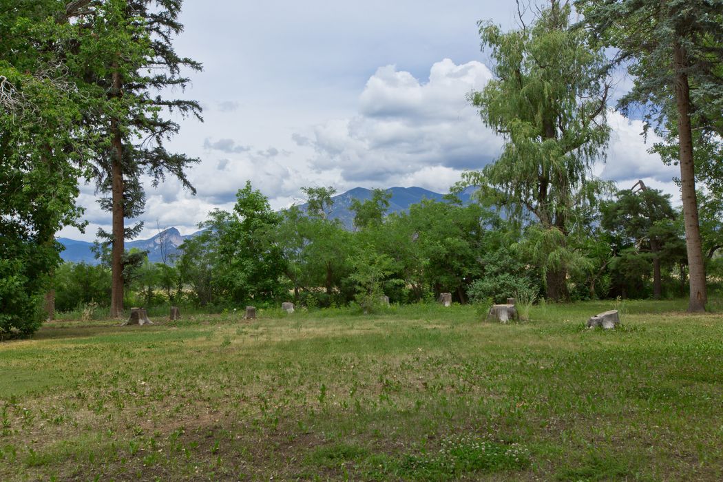 El Rancho De La Mariposa, Taos, NM 87571 Sotheby's International