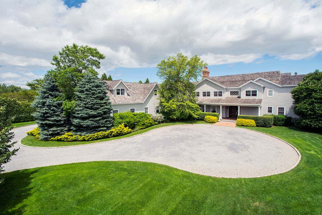 11 Halsey Farm Drive, Southampton, NY 11968 Sotheby's International