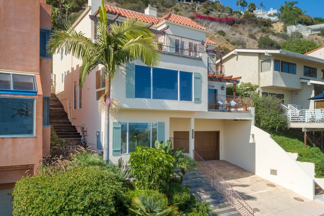 21577 Rambla Vista, Malibu, CA 90265 Sotheby's International Realty, Inc.