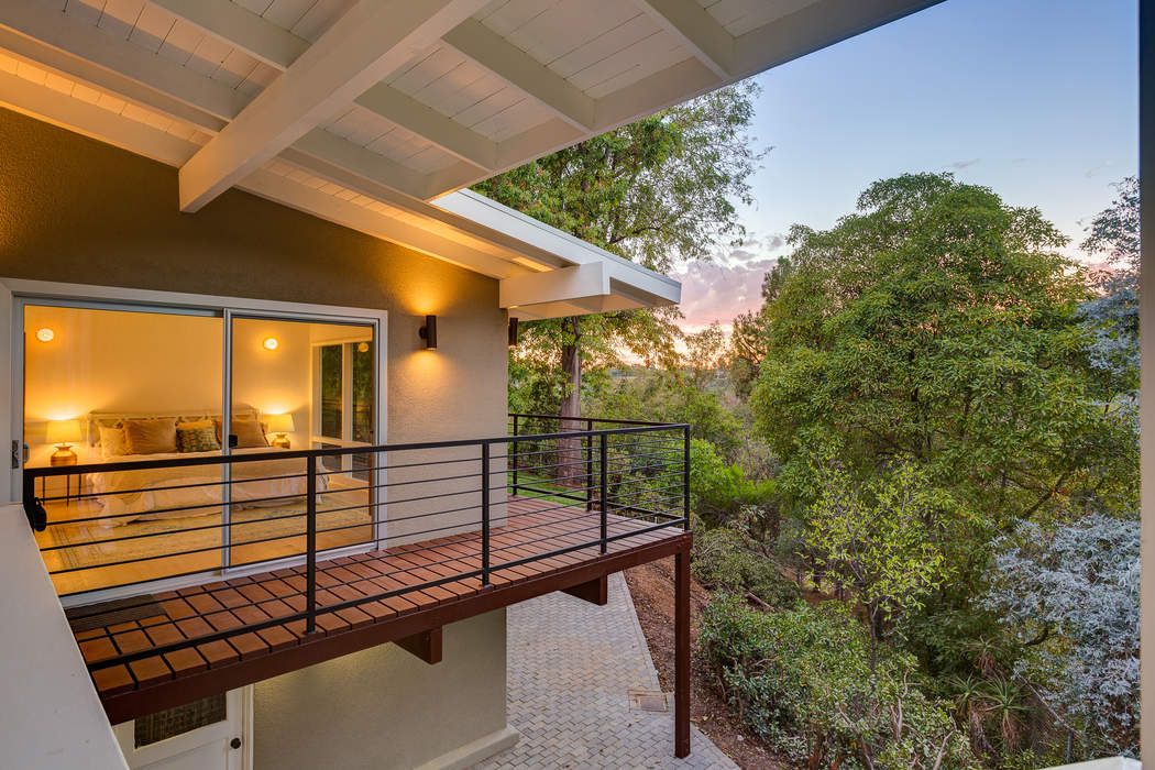 1118 Glen Oaks, Pasadena, CA 91105 Sotheby's International Realty, Inc.