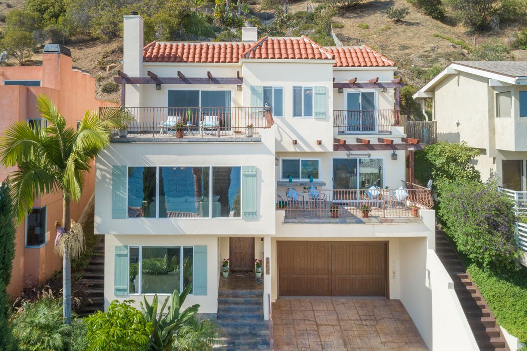21577 Rambla Vista, Malibu, CA 90265 Sotheby's International Realty, Inc.