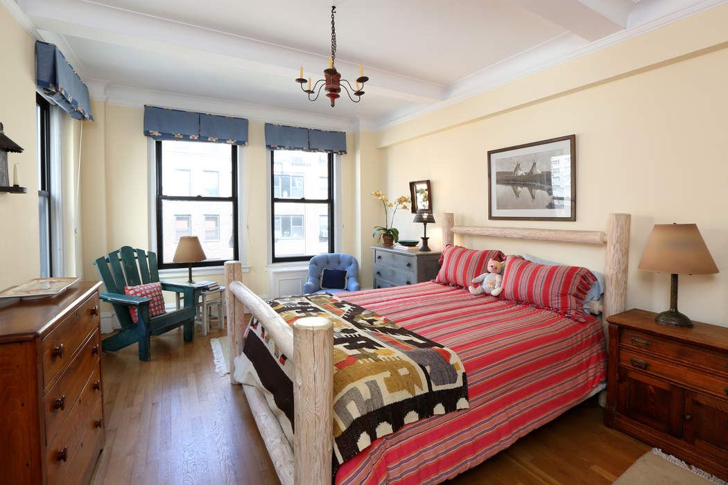 30 Beekman Place Apt 8C, New York, NY 10022 Sotheby's International Realty, Inc.