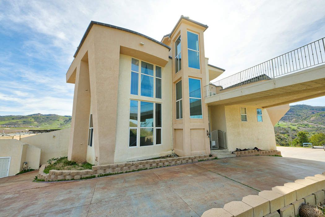 403 Talbert Avenue, Simi Valley, CA 93065 Sotheby's International